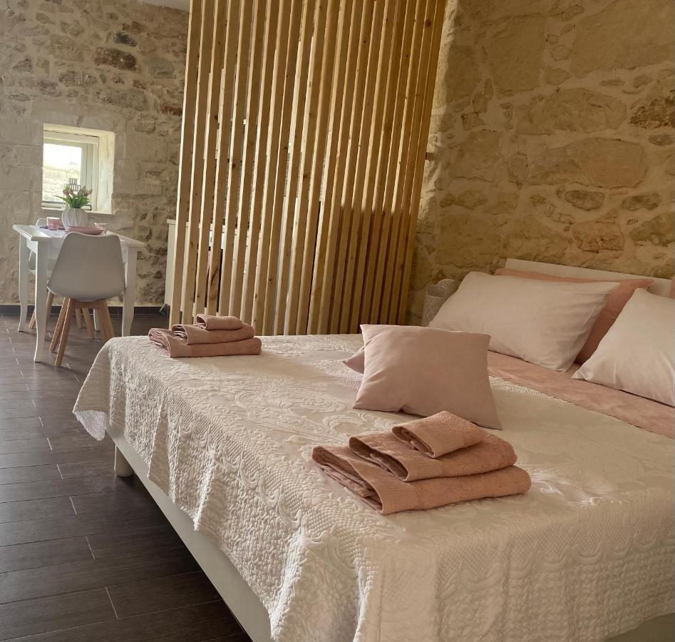 Mary Home Sicily Deluxe Ragusa Eksteriør billede